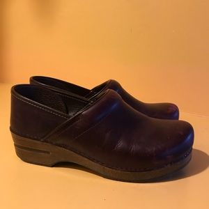 Dansko Pro clog in Cordovan